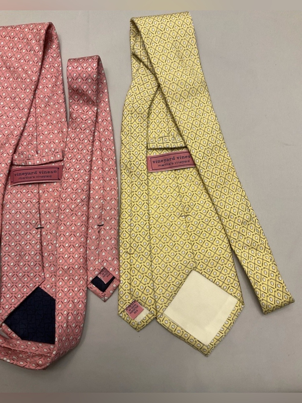 2 Vineyard Vines Mens Golf Clubs Balls Silk Ties Made in USA Martha's Vineyard